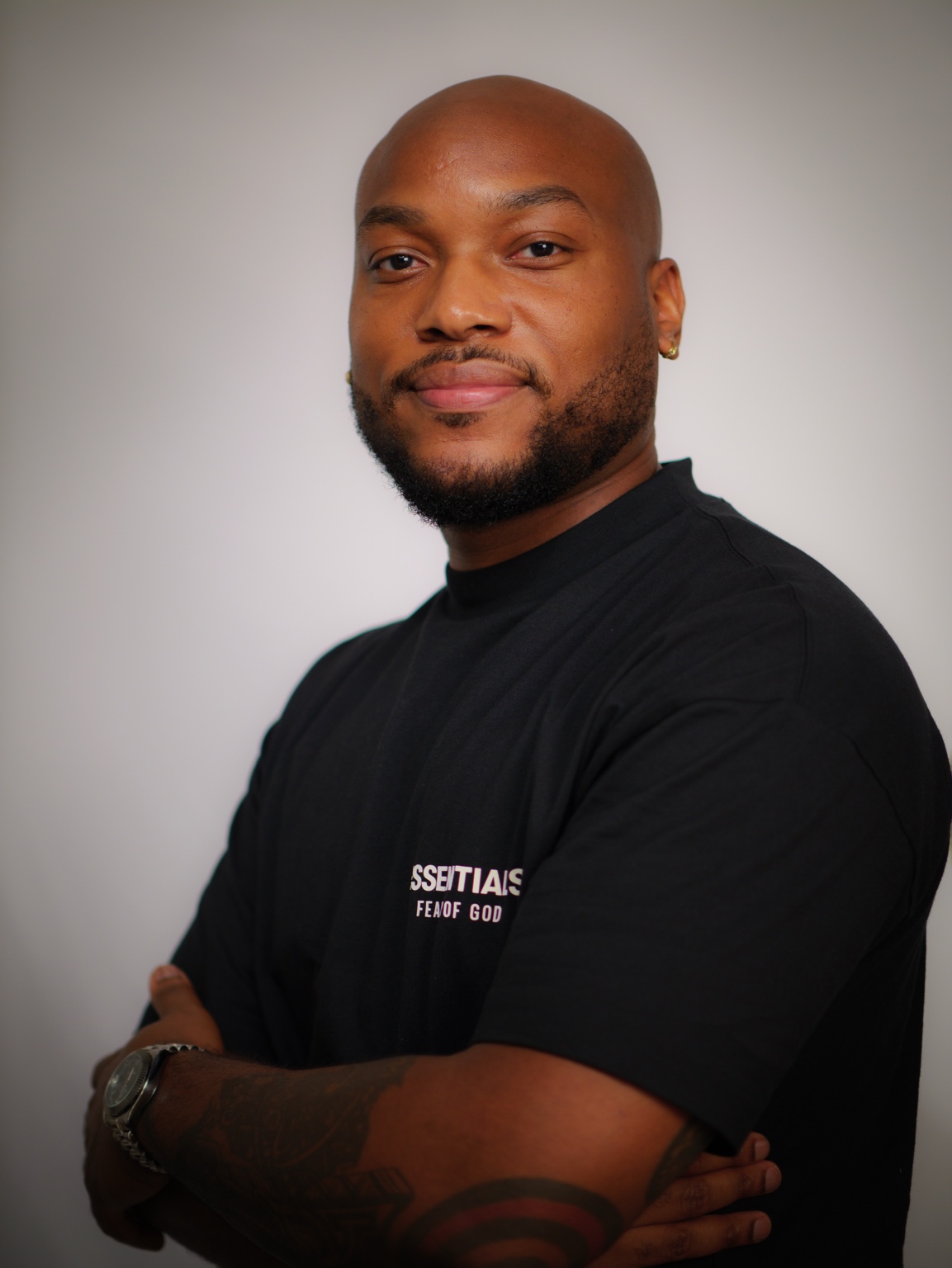 Meleq Williams, photographer and videographer behind QLENS Media